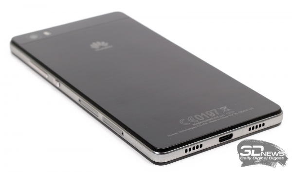  Huawei P8 Lite – нижний торец 