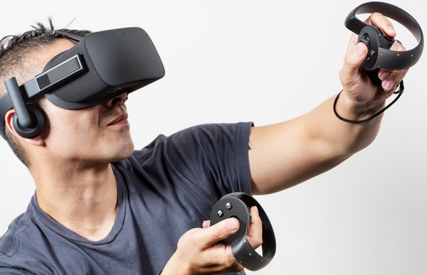  Гарнитура виртуальной реальности Oculus Rift 