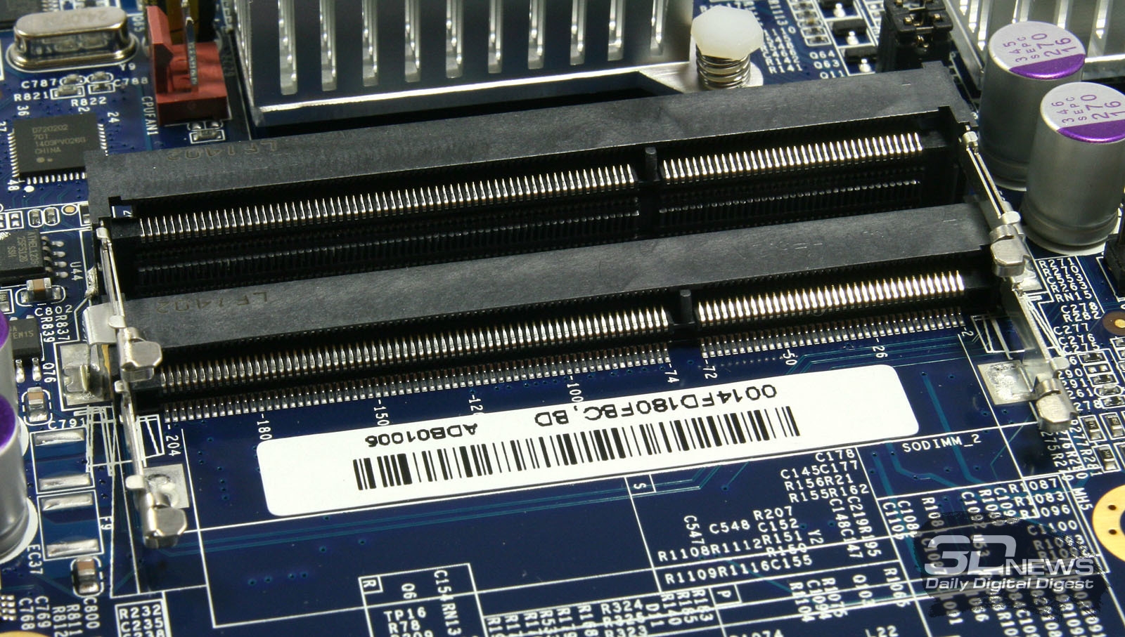 Слот dimm. Слот DIMM ddr3. Ddr3 DIMM разъём. Разъём SODIMM ddr3. Ddr2 DIMM разъем.