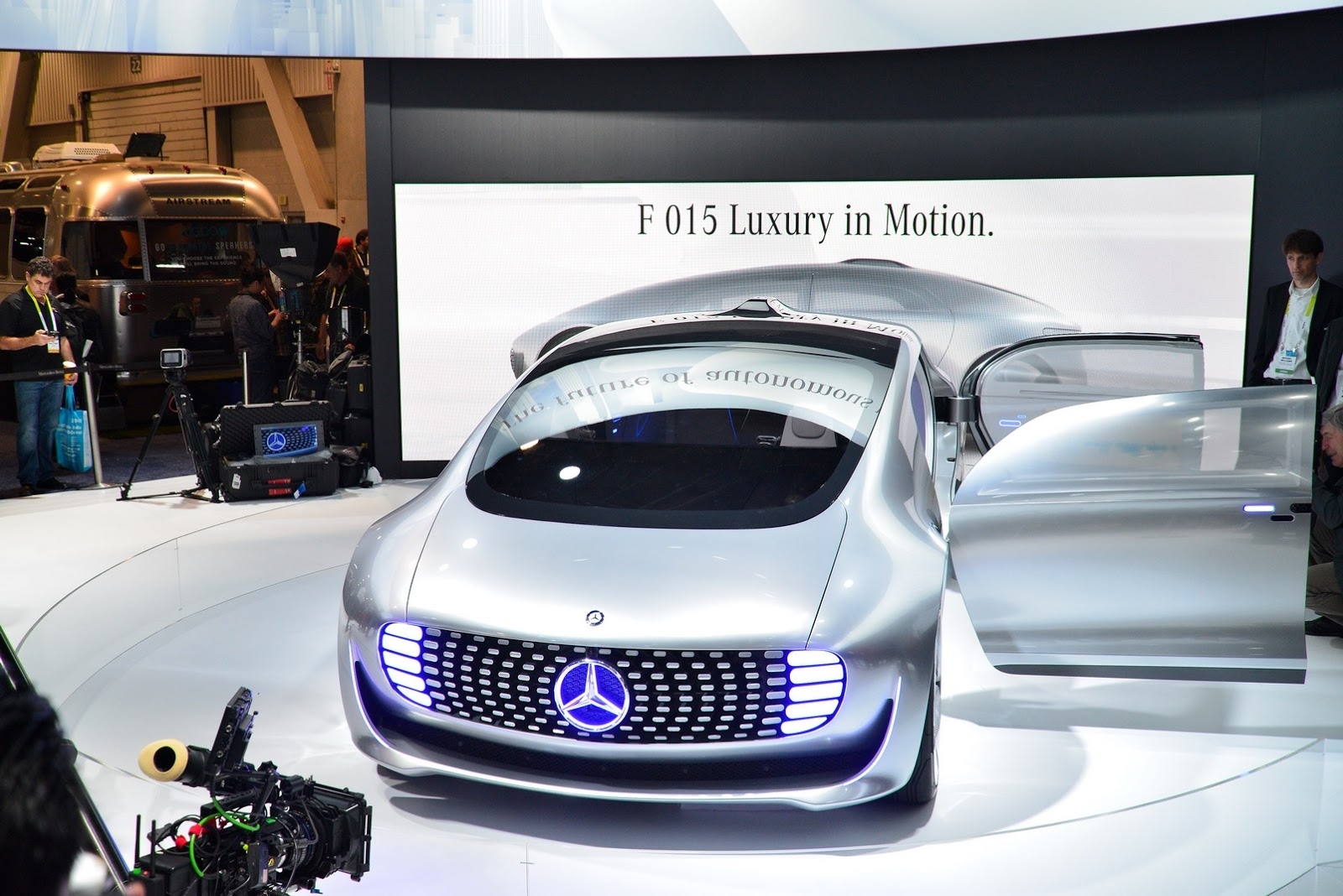 Mercedes Benz f 015 Luxury