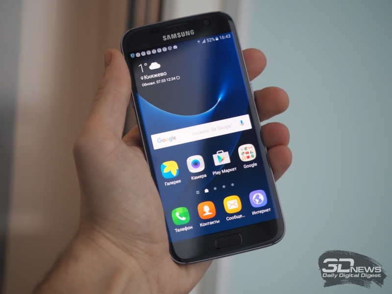  Samsung Galaxy S7 в руке 