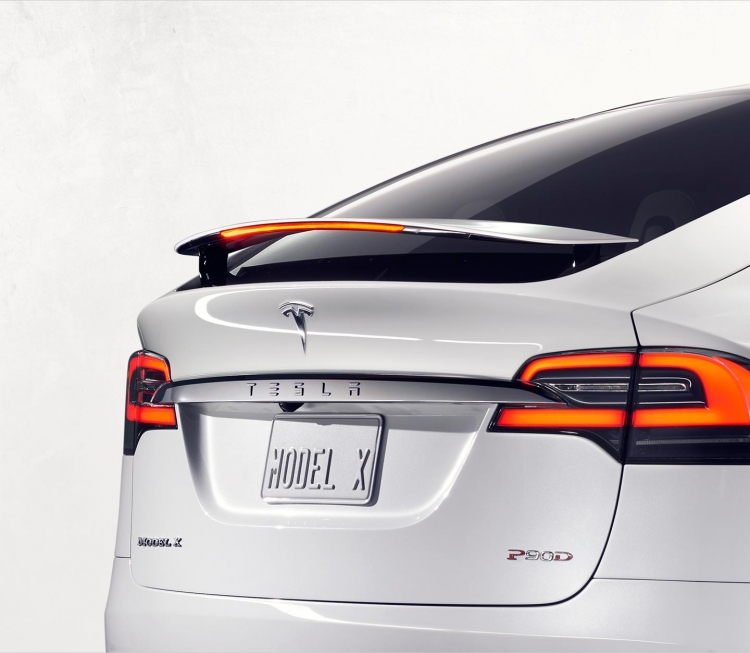 teslamotors.com
