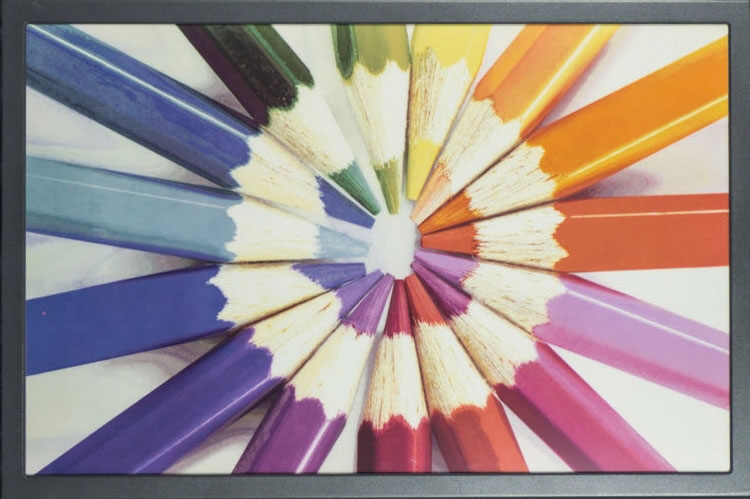 Полноцветный 20-дюймовый экран E Ink ACeP (E Ink)