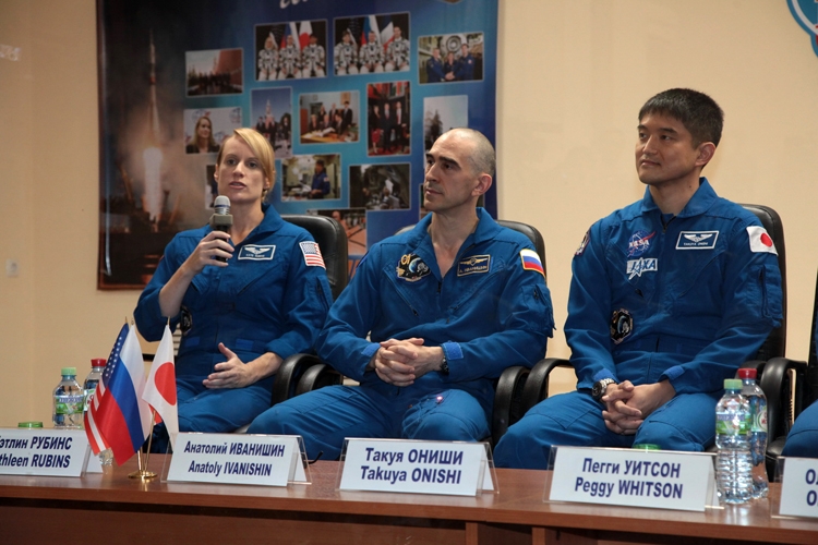 Экипаж 48/49-й долгой экспедиции на МКС готов к старту