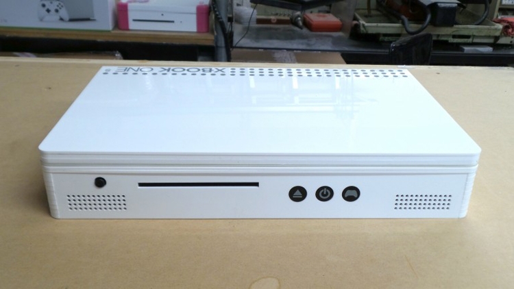 Консоль Xbox One С преобразовали в игровой компьютер