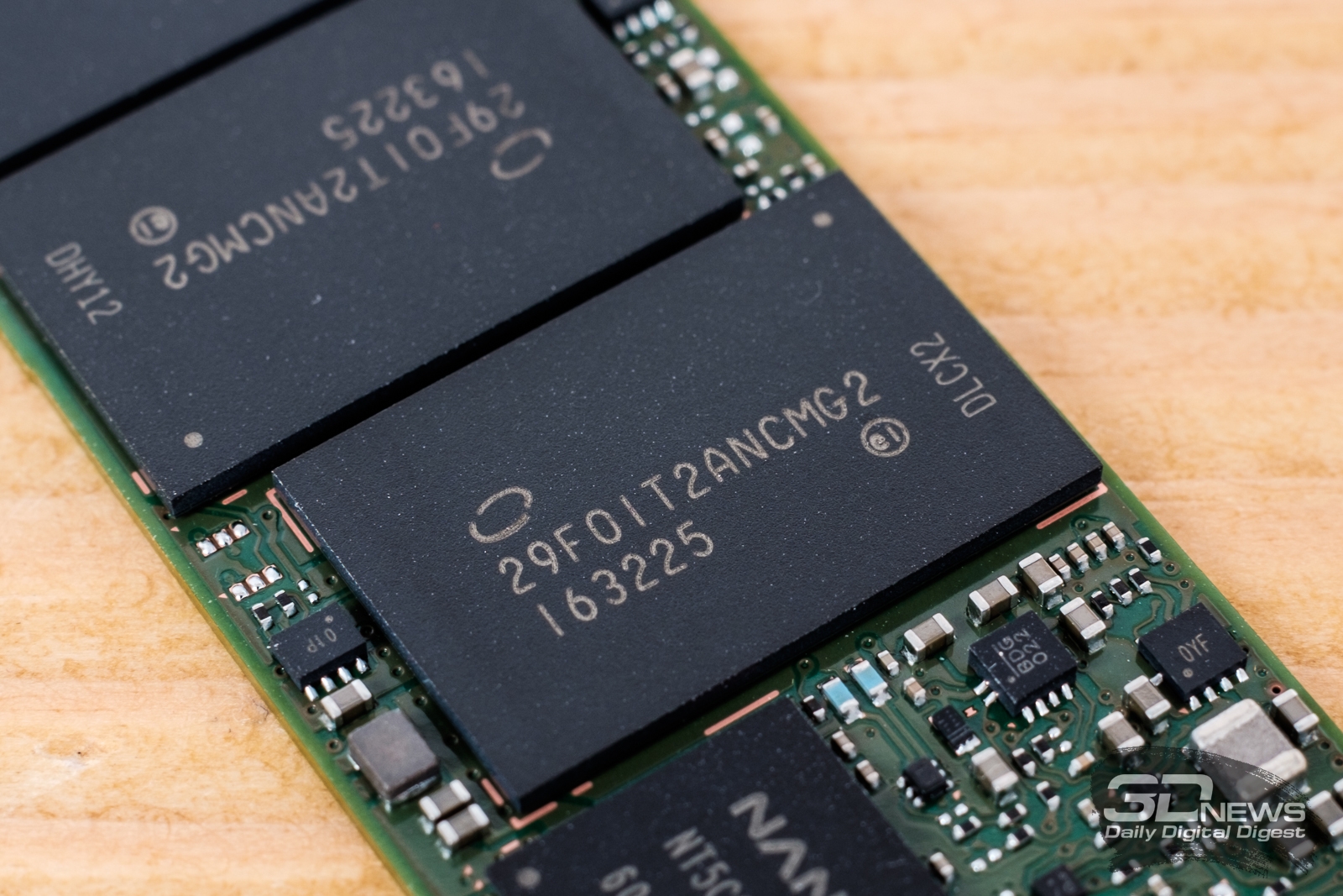 Увеличить ssd память. SSD p600. Чипы памяти SSD. Чип памяти pf601mb. Чип памяти 4+4.