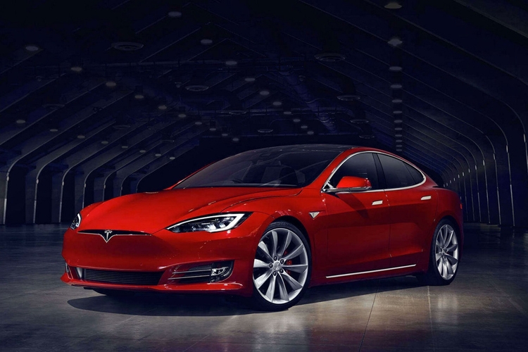Tesla раскрывает потенциал Model S