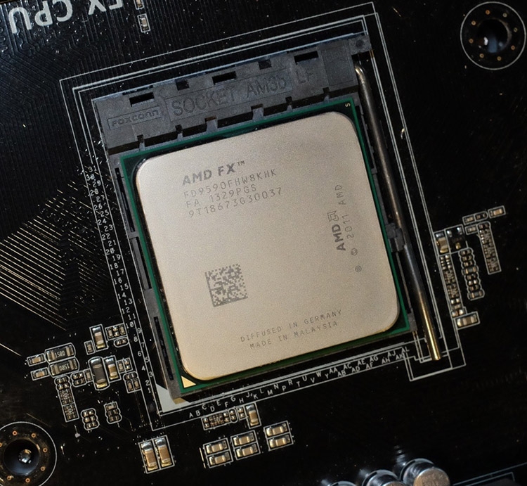  AMD FX-9590 