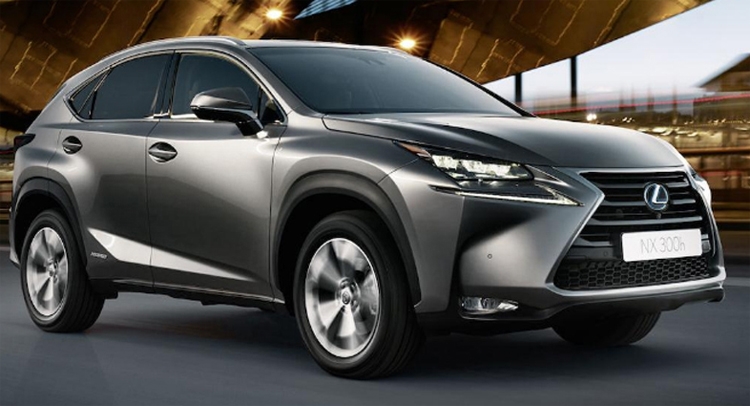 Тысячи кроссоверов Lexus NX отозваны в России из-за проблем с тормозной системой