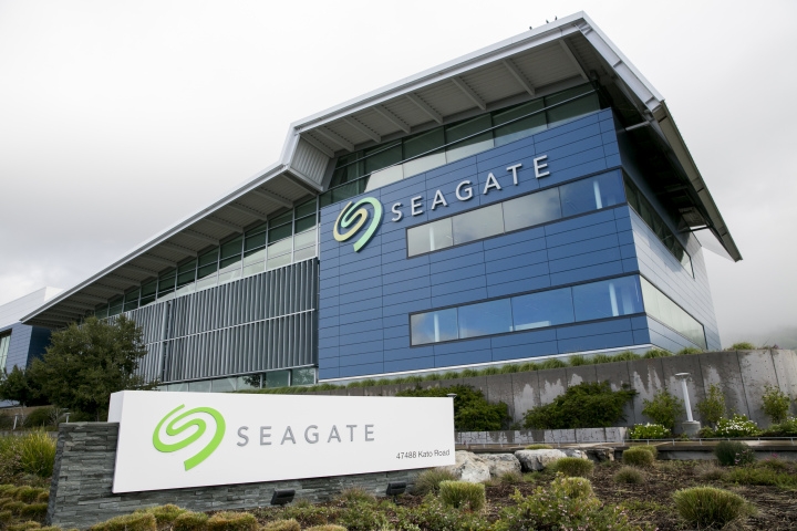 Seagate удвоила прибыль и удивила доходами Уолл-стрит