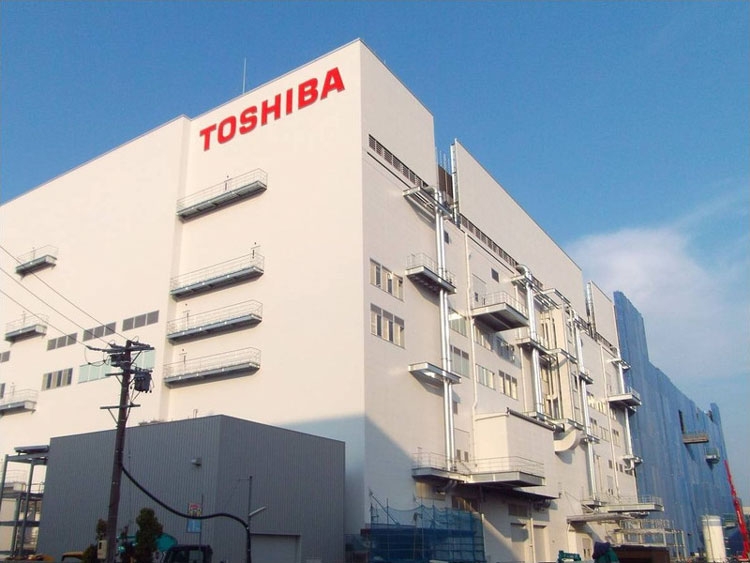 Завод Toshiba по выпуску 3D NAND (Toshiba)