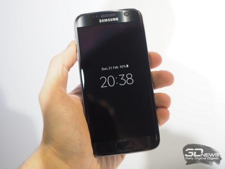  Samsung Galaxy S7 edge 