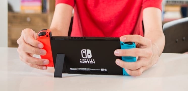 Nintendo чинит дефектные контроллеры Joy-Con с помощью кусочка пены