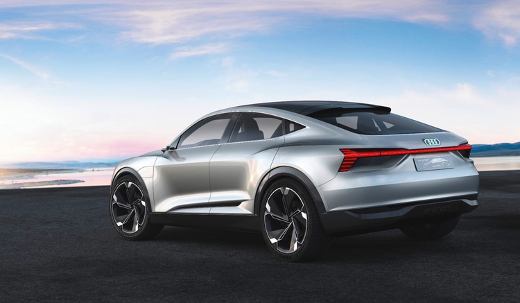 Audi e-tron Sportback: концепт-кар с электрической силовой установкой