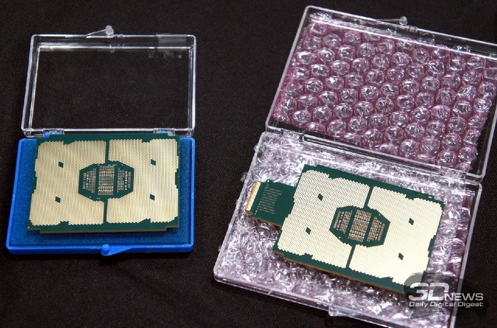 Процессоры Intel Xeon Phi Knights Landing: с шиной Omni-Path (справа) и без неё
