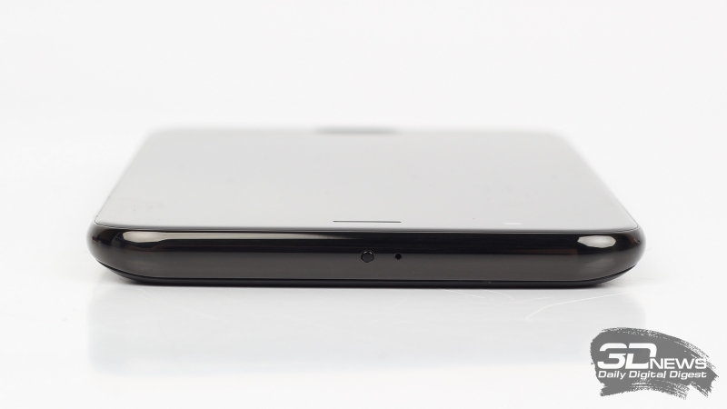  Xiaomi Mi6, левая грань: слот для SIM-карт 
