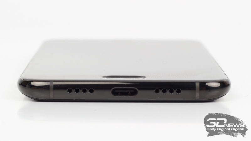  Xiaomi Mi6, нижняя грань: разъем USB Type-C и основной динамик 