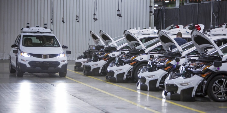 GM утроила парк автономных электромобилей Chevrolet Bolt"