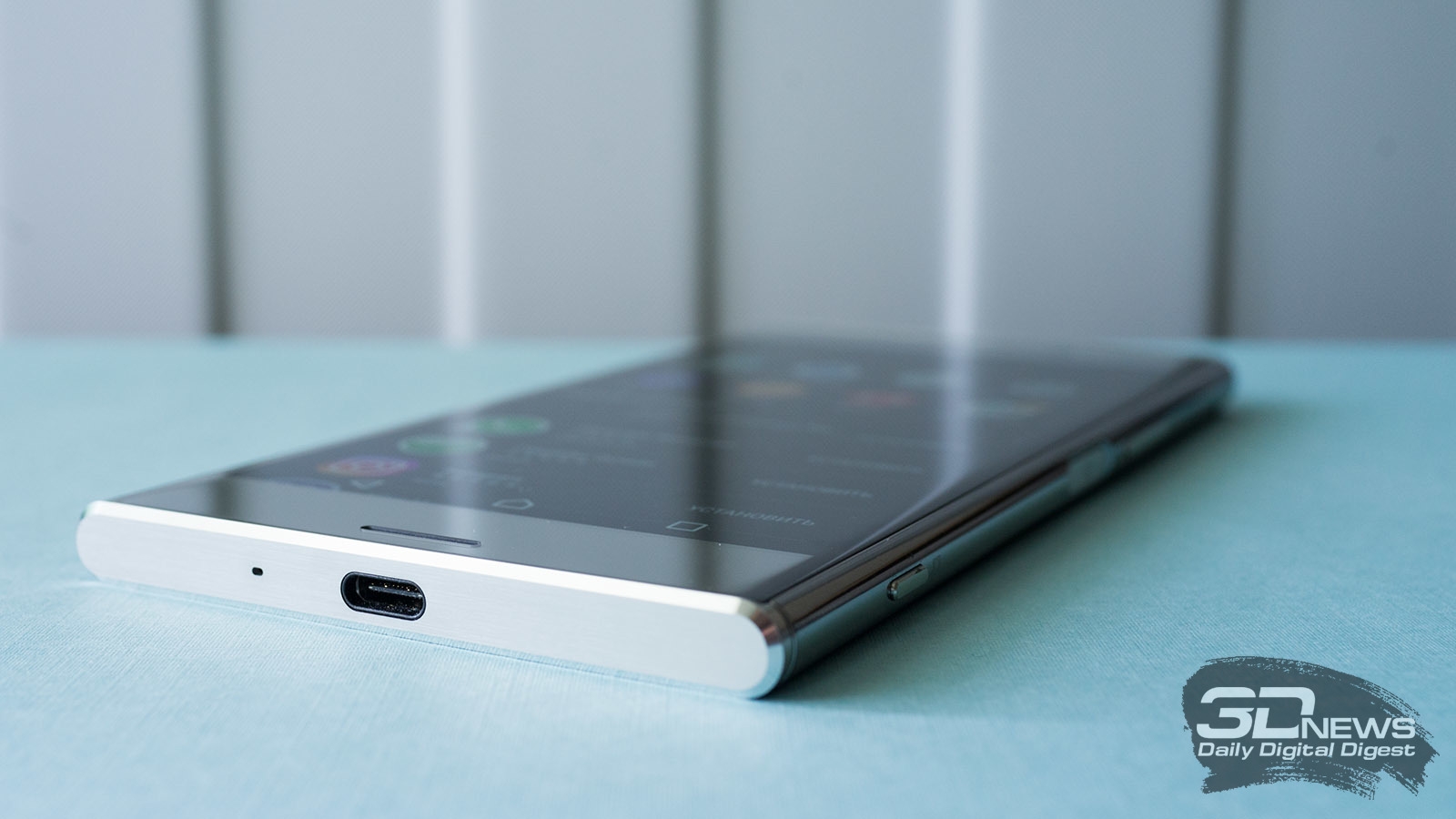 Обзор Sony Xperia XZ Premium: солидный смартфон для солидных господ /  Смартфоны