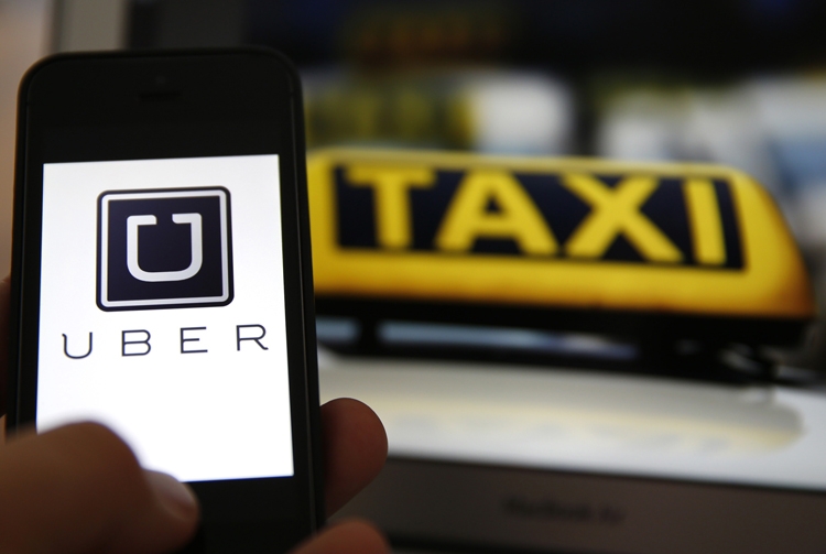 «Яндекс.Такси» и Uber объединяют сервисы в России"