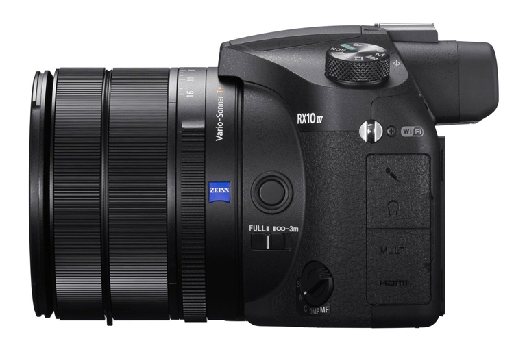 Фотокамера Sony RX10 Mark IV поддерживает съёмку со скоростью 24 кадра в секунду"