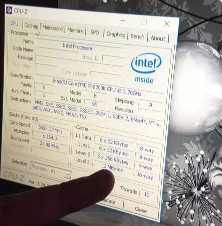 Процессор Intel Core i7-8700 запечатлён на снимках