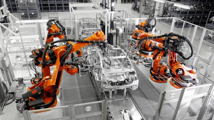 «КАМАЗ» возьмёт на вооружение роботизированные системы KUKA Robotics"