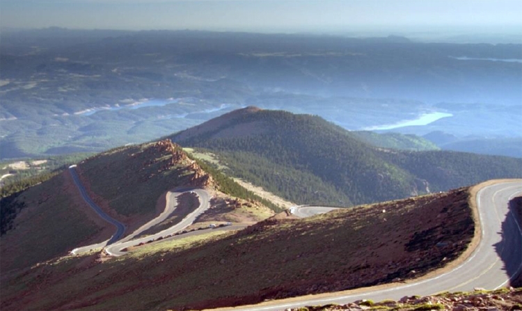 Volkswagen создаст электромобиль для горной гонки Pikes Peak