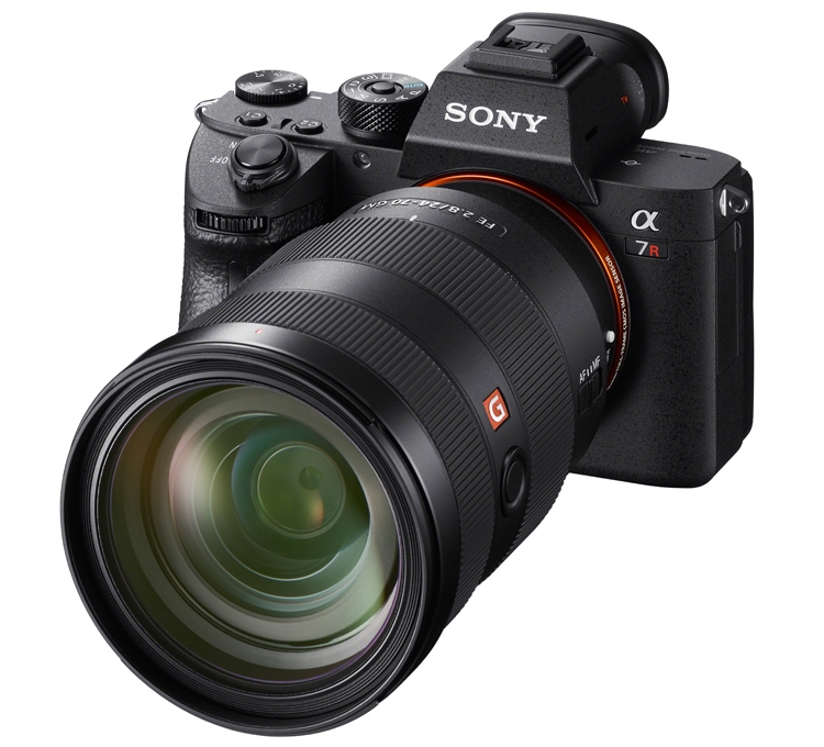 Sony α7R III: полнокадровая «беззеркалка» с 42,4-Мп сенсором Exmor R CMOS"