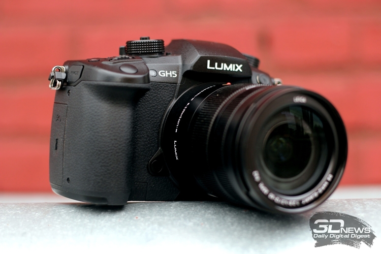 Фотокамере Panasonic Lumix GH5s приписывают наличие 10,3-Мп сенсора LiveMOS"