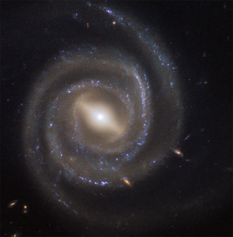 Пересеченные спиральные галактики фото