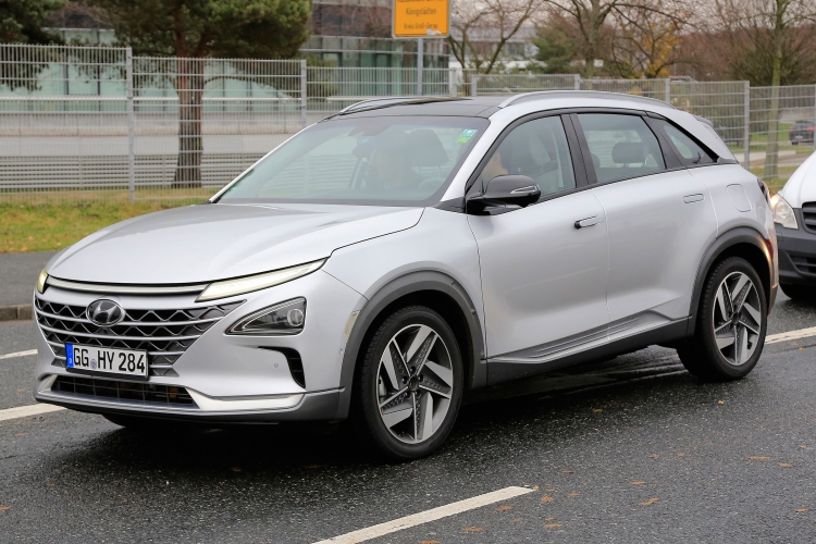 Hyundai назвала сроки выпуска самоуправляемого автомобиля"