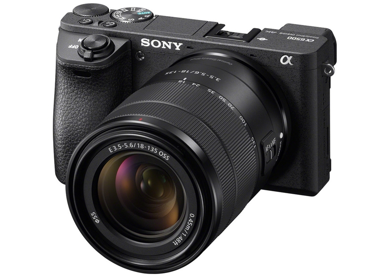 Представлен объектив Sony E 18-135mm F3.5-5.6 OSS за $600"