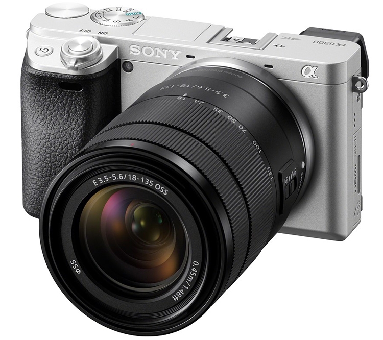 Беззеркальная фотокамера Sony α6300 предстала в серебристом исполнении"