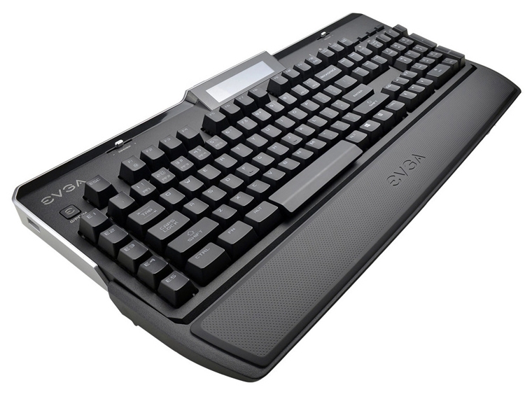 Механическая клавиатура EVGA Z10 наделена встроенным дисплеем"