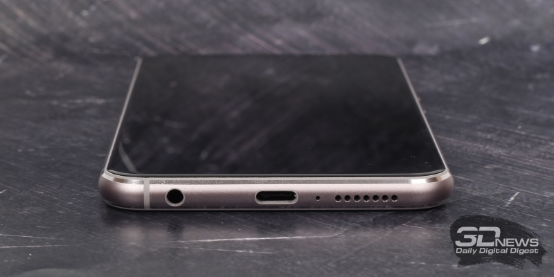  ASUS Zenfone 5, нижняя грань: порт USB Type-C, основной динамик, разговорный микрофон, мини-джек 