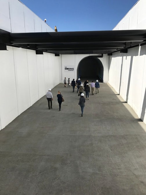 Видео: Boring Company завершает прокладку первого тоннеля под Лос-Анджелесом"