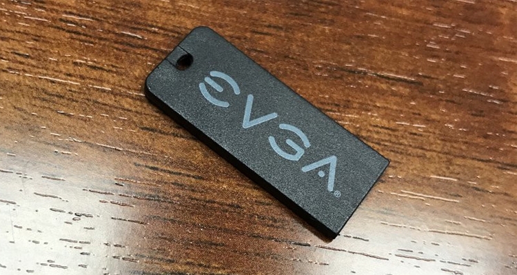 EVGA прекращает комплектовать материнские платы носителями DVD с драйверами