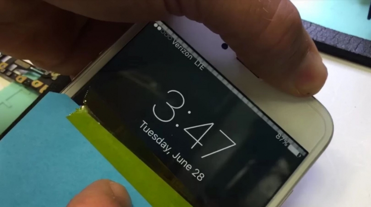 Apple знала, что iPhone 6 может гнуться, но всё равно выпустила смартфон"