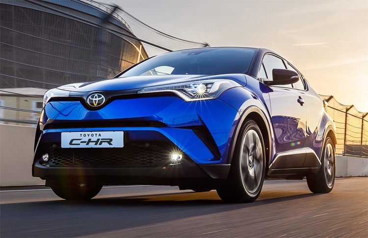Раскрыто оснащение кроссовера Toyota C-HR для российского рынка"