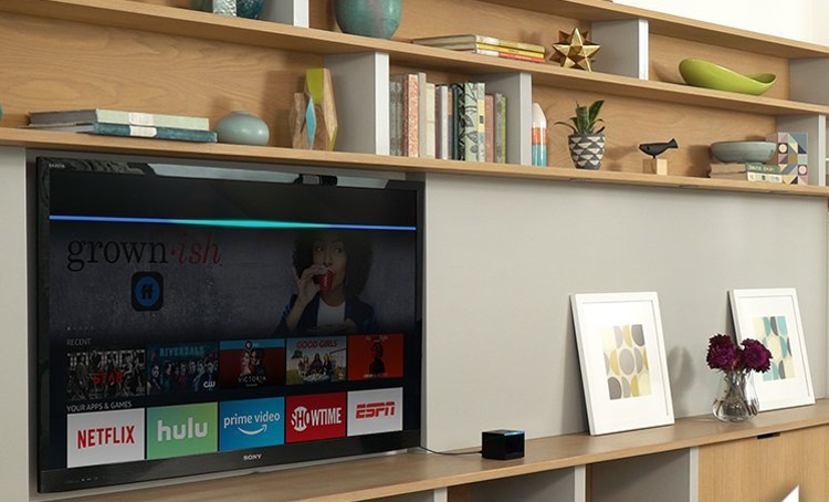Amazon Fire TV Cube: голосовое управление для домашнего кинотеатра"