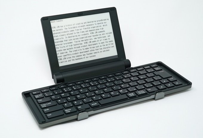 Представлена цифровая пишущая машинка с экраном E Ink"