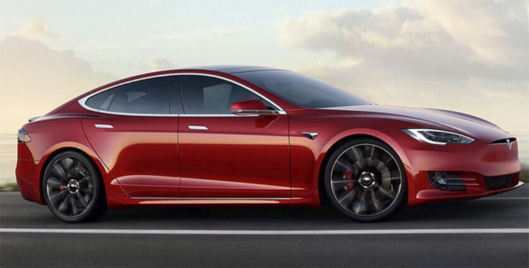 В автомобилях Tesla появится функция дистанционного ограничения скорости"