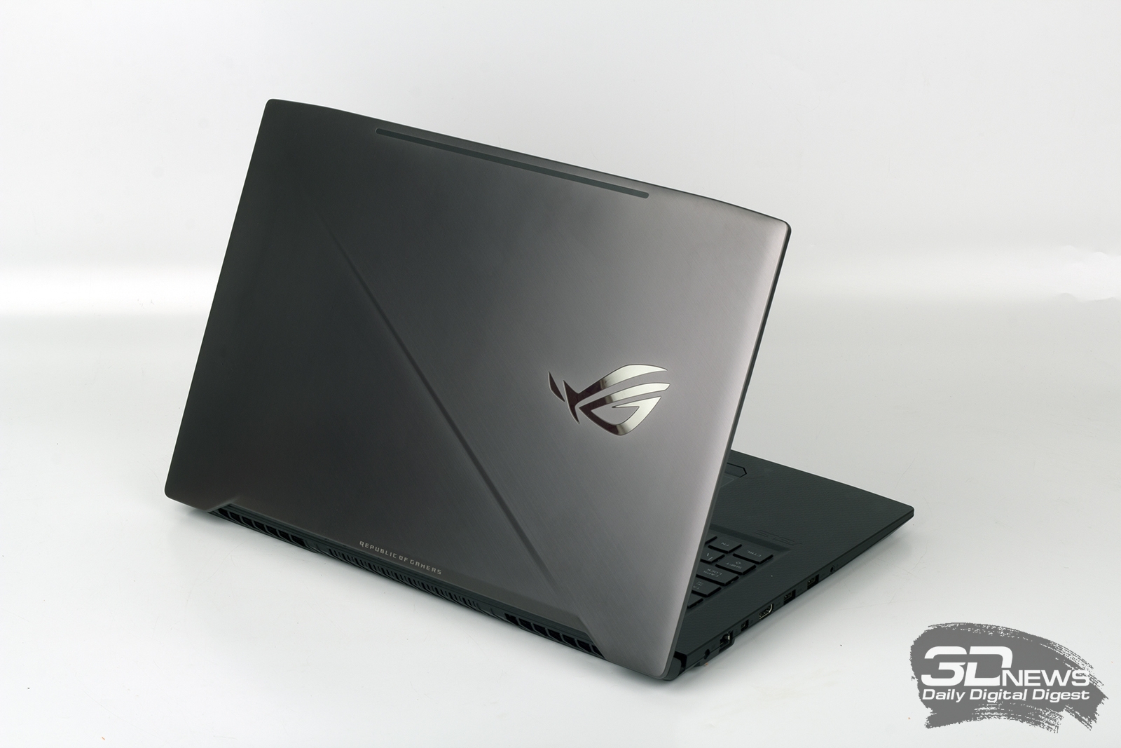 Обзор игрового ноутбука ASUS ROG Strix GL703GM: оптимальное решение /  Ноутбуки и ПК