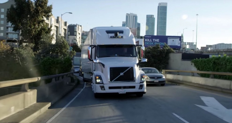 Uber отказалась от разработки самоходных грузовиков"