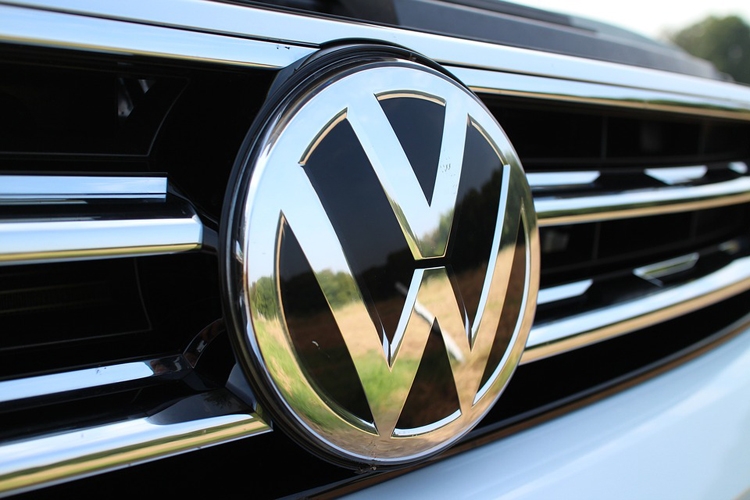 Концерну Volkswagen грозит крупный отзыв электрифицированных автомобилей"