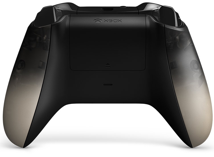 Контроллер Xbox Phantom Black Special Edition выполнен в прозрачном корпусе"