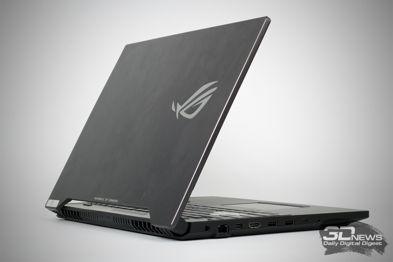  ASUS ROG Strix SCAR II (GL504GS) 