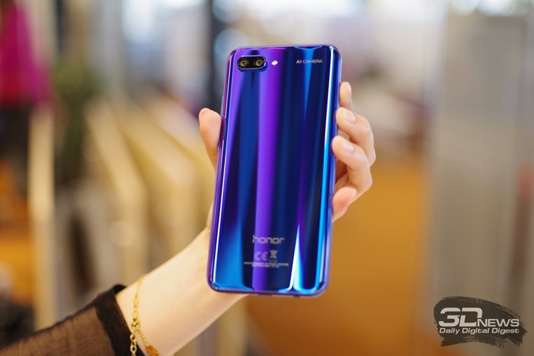 Huawei пока не планирует выделять бренд Honor в отдельную компанию"