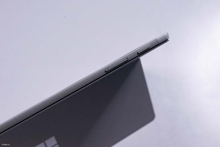 Раскрыты особенности планшета Microsoft Surface Pro 6"